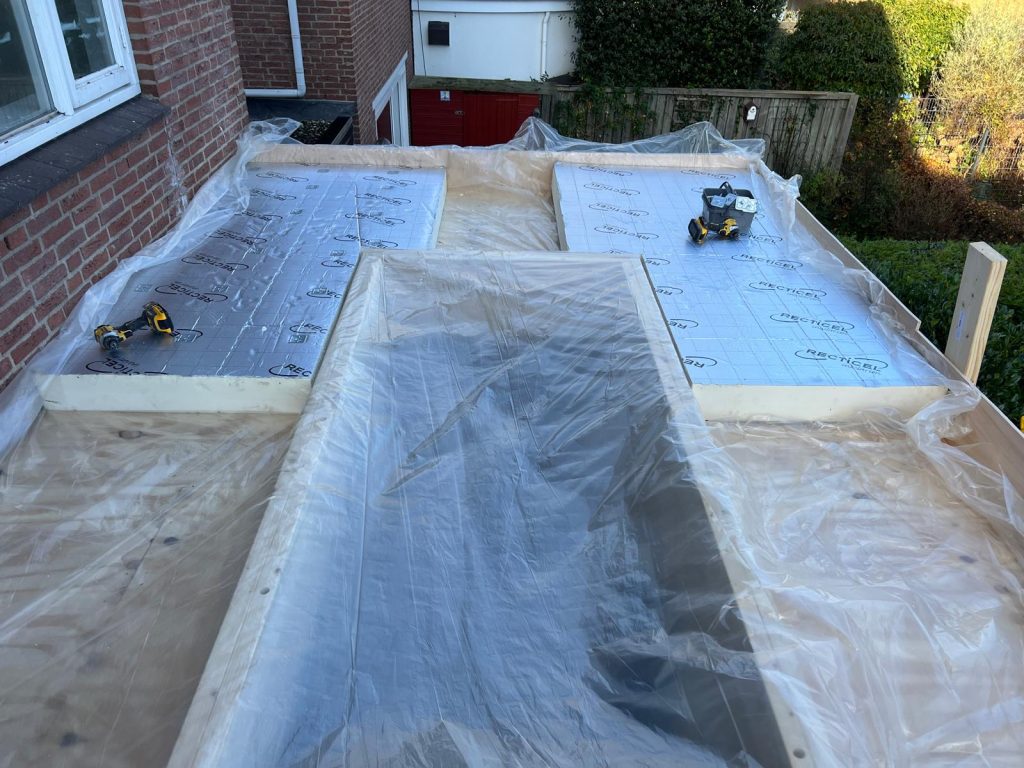 aanbouw rotterdam dakisolatie en daklicht