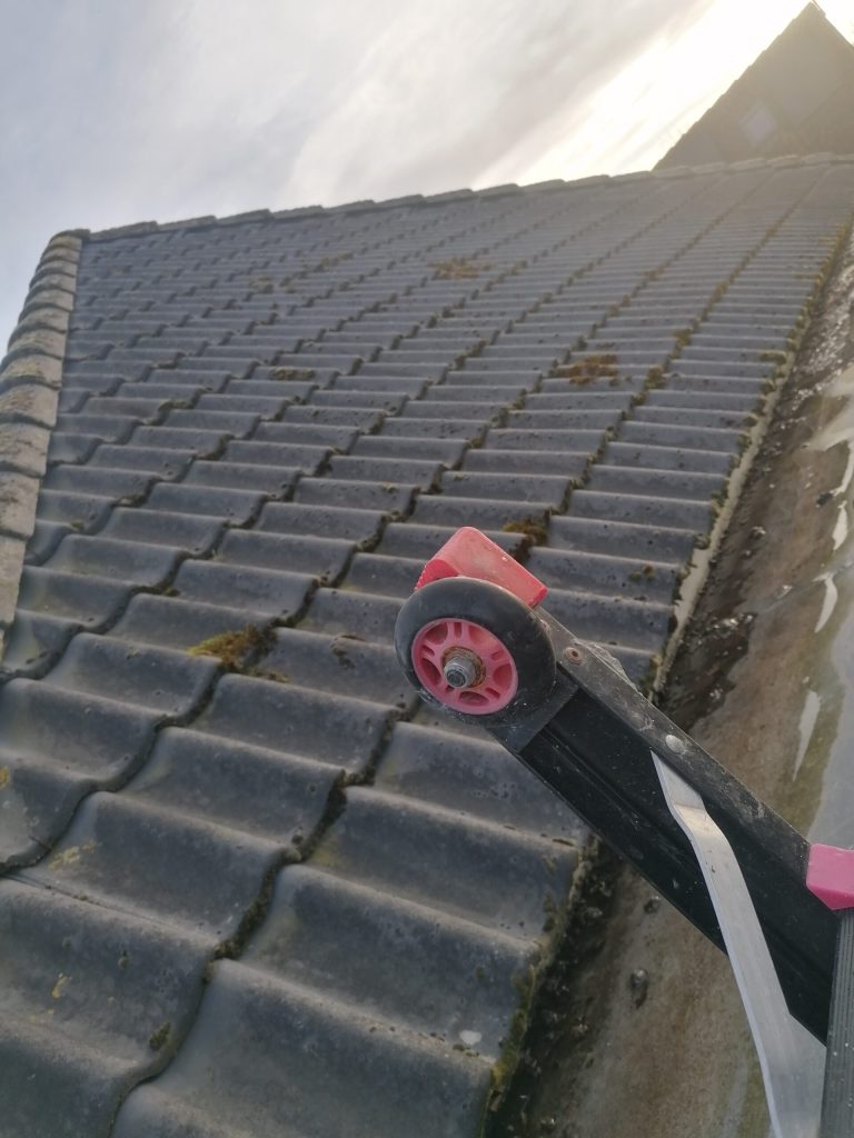 Dakinspectie met de ladder